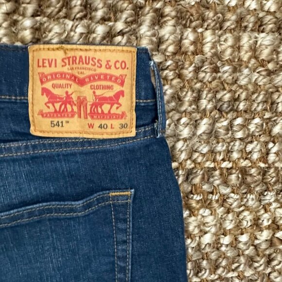 541 Levi’s Men’s Jeans Athletic Taper Fit (40x30) - Picture 1 of 5